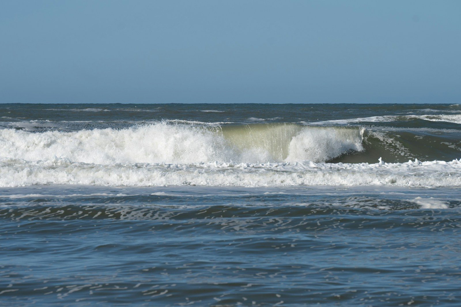Caught in a rip current? Here’s what lifeguards want you to do